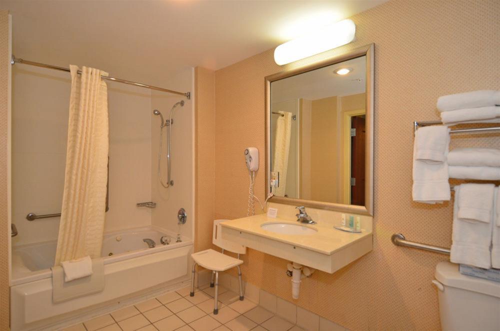 Comfort Inn & Suites Lantana - West Palm Beach South Buitenkant foto
