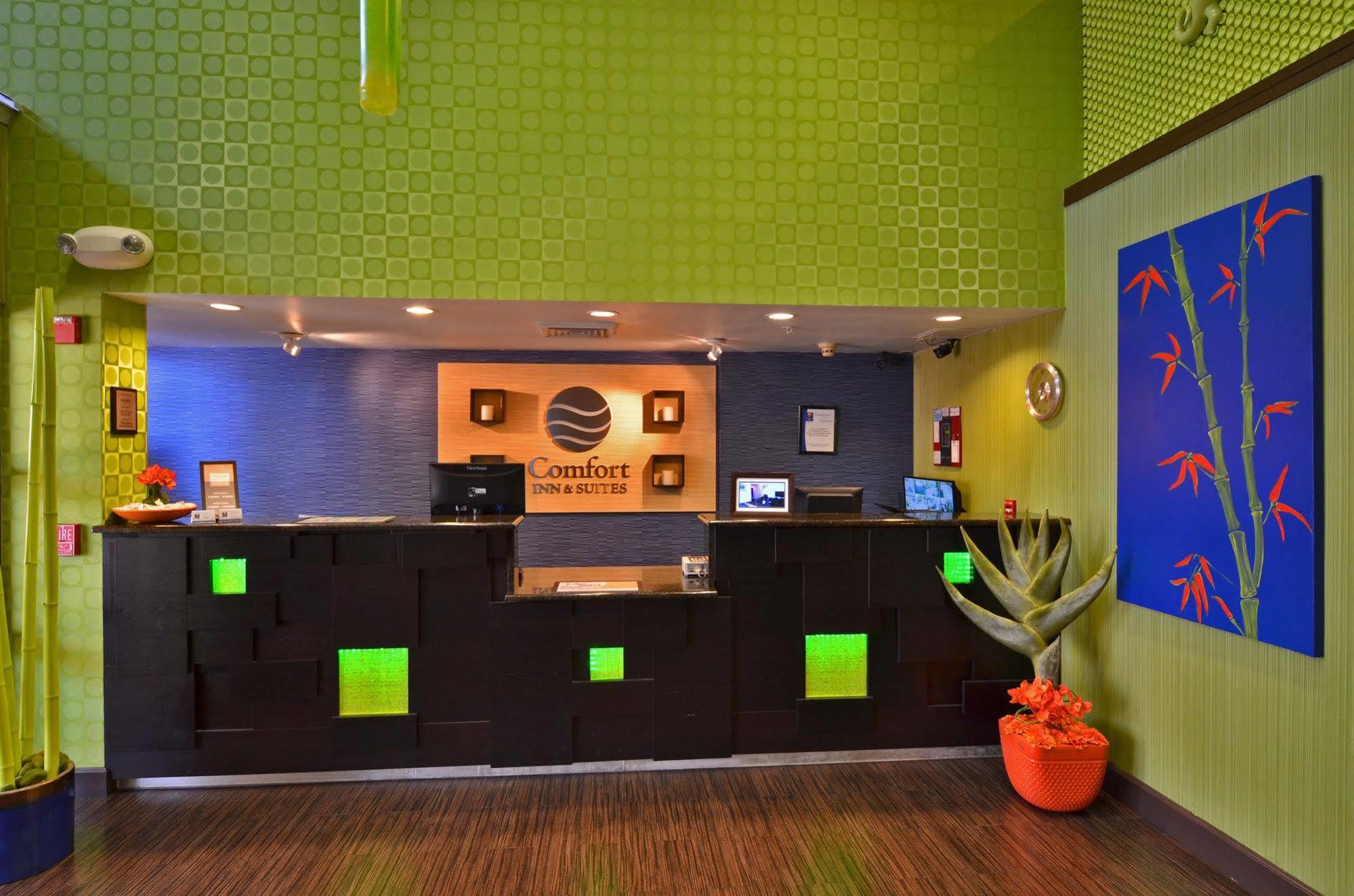 Comfort Inn & Suites Lantana - West Palm Beach South Buitenkant foto